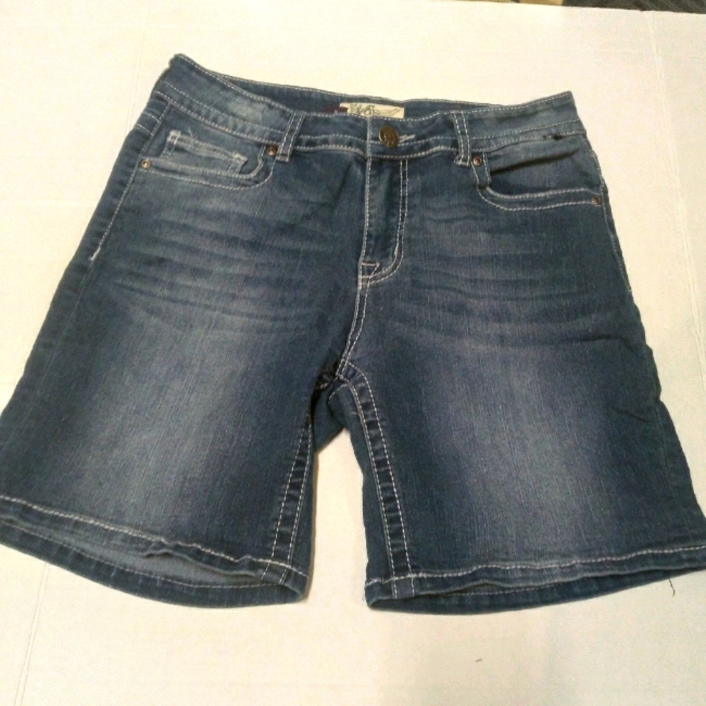 VGS DENIN FOR ALL TIME BLUE JEAN SHORTS SZ 8